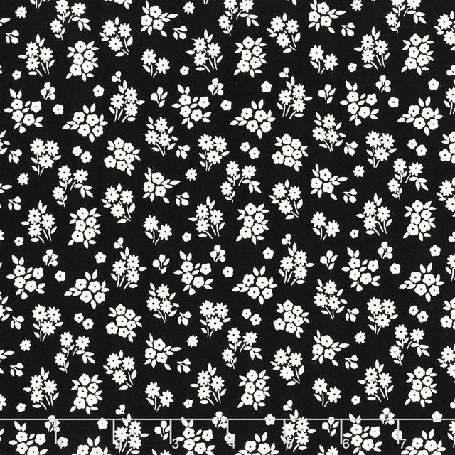 Midnight Meadow - Bouquets Black Yardage