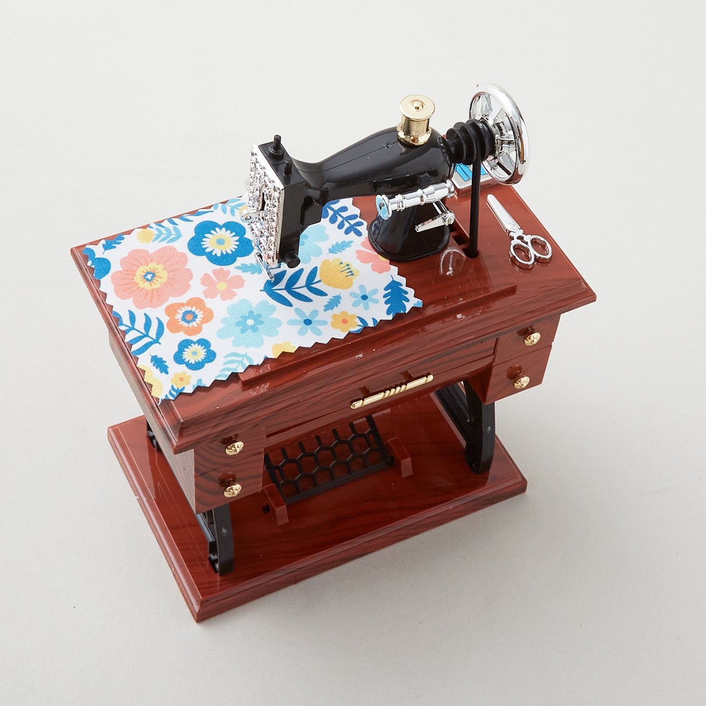 MSQC Sewing Machine Music Box Alternative View #3