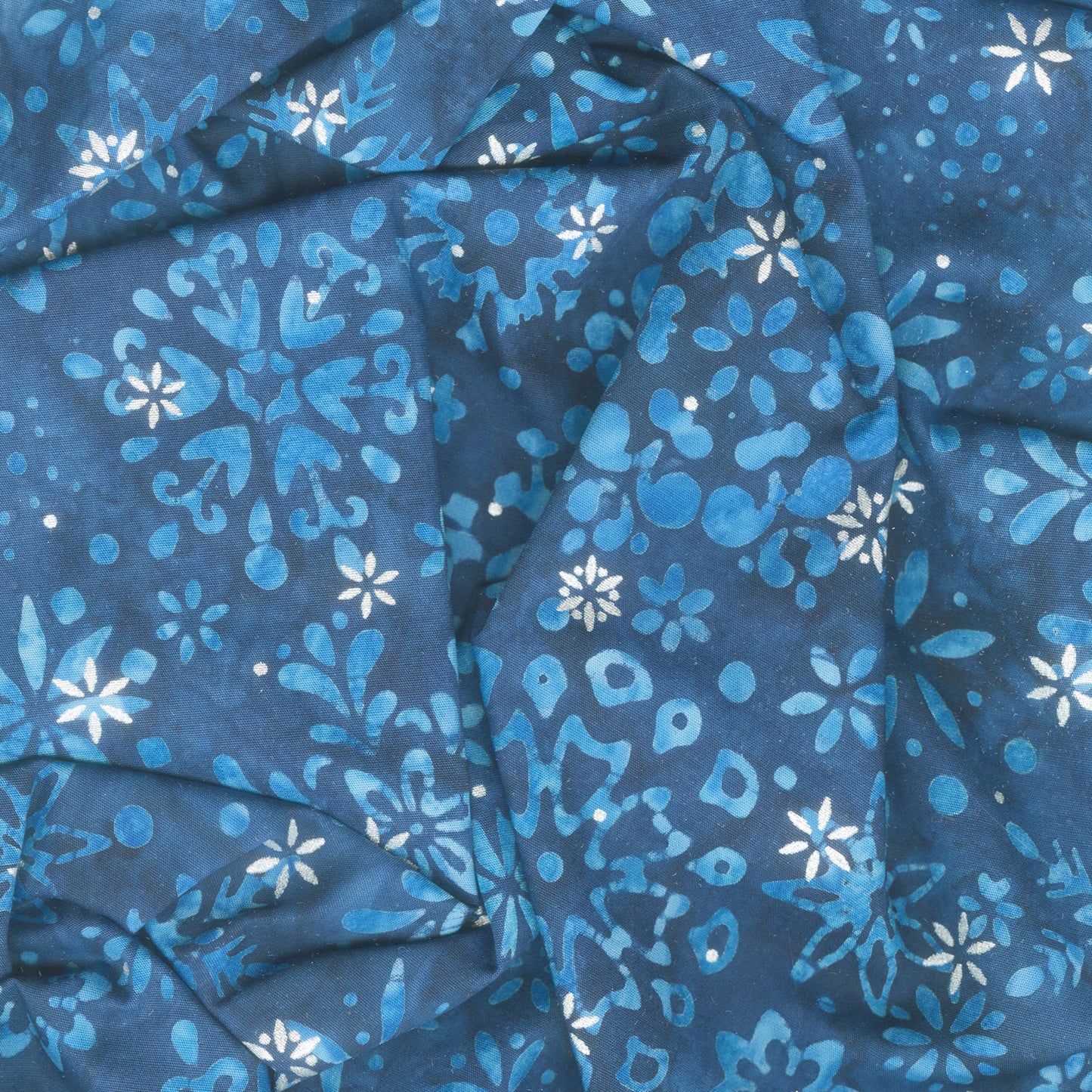 Artisan Batiks - Snowscape - Snowflakes Blueberry Yardage Alternative View #1