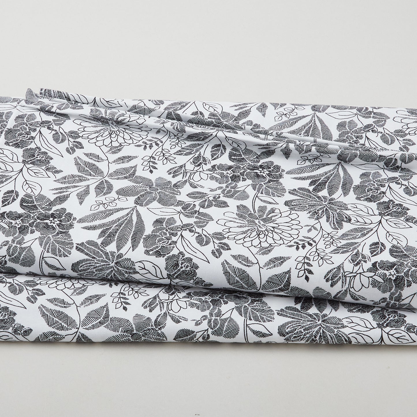 Pen and Ink - Floral Black/White 118" Wide 3 Yard Cut