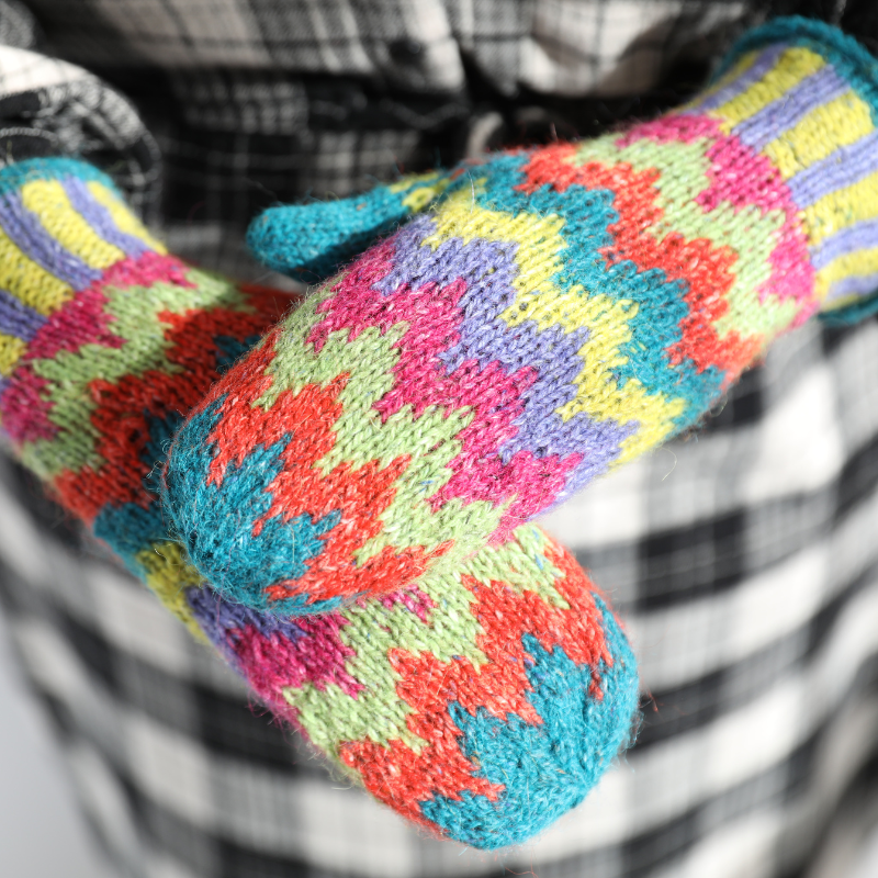 Bargello Mittens Knit Kit