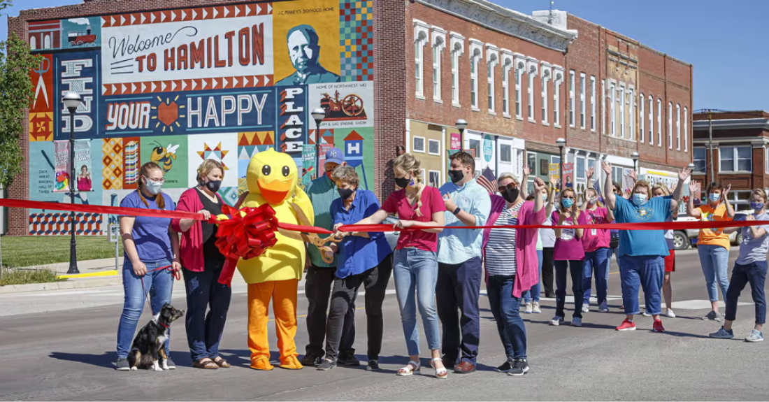 Ribbon cutting ceremony in Hamilton